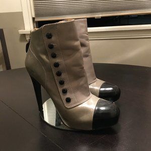 L.A.M.B. Grey Leather Heels 7.5